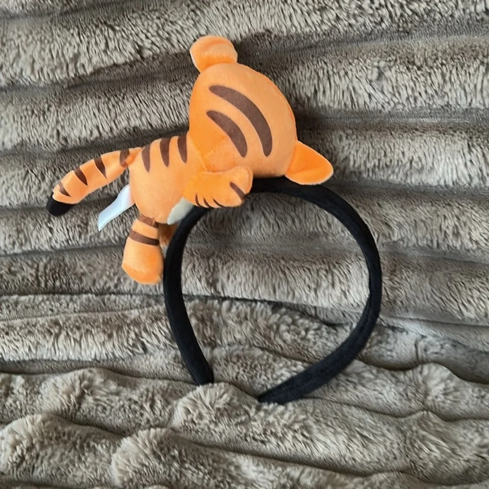 Tiger Plush Headband - Picture 2 of 4